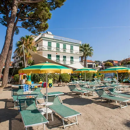 Gabriella Hotel 3*