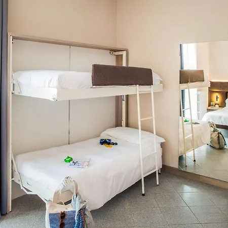 Hotel Gabriella 3*