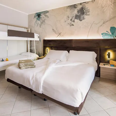 Hotel Gabriella 3*